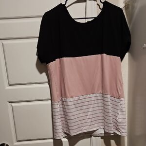 Elegant Women's Colorblock Tee - Black, Pink, and White